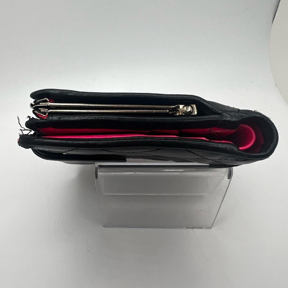 GUC Chanel Cambon Bifold Wallet - Picture 2 of 9